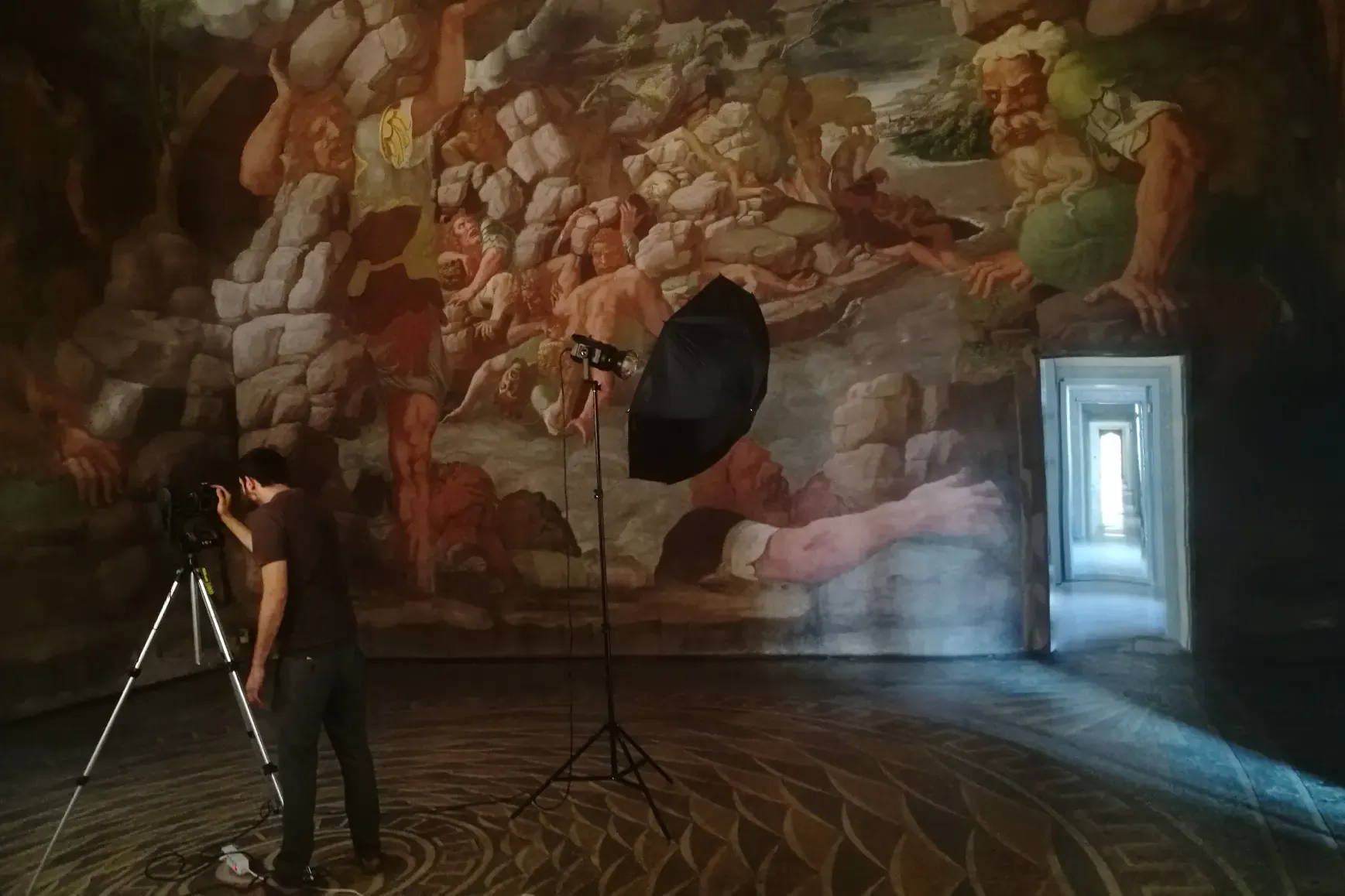 Esperienza con Realtà Virtuale e App Mobile