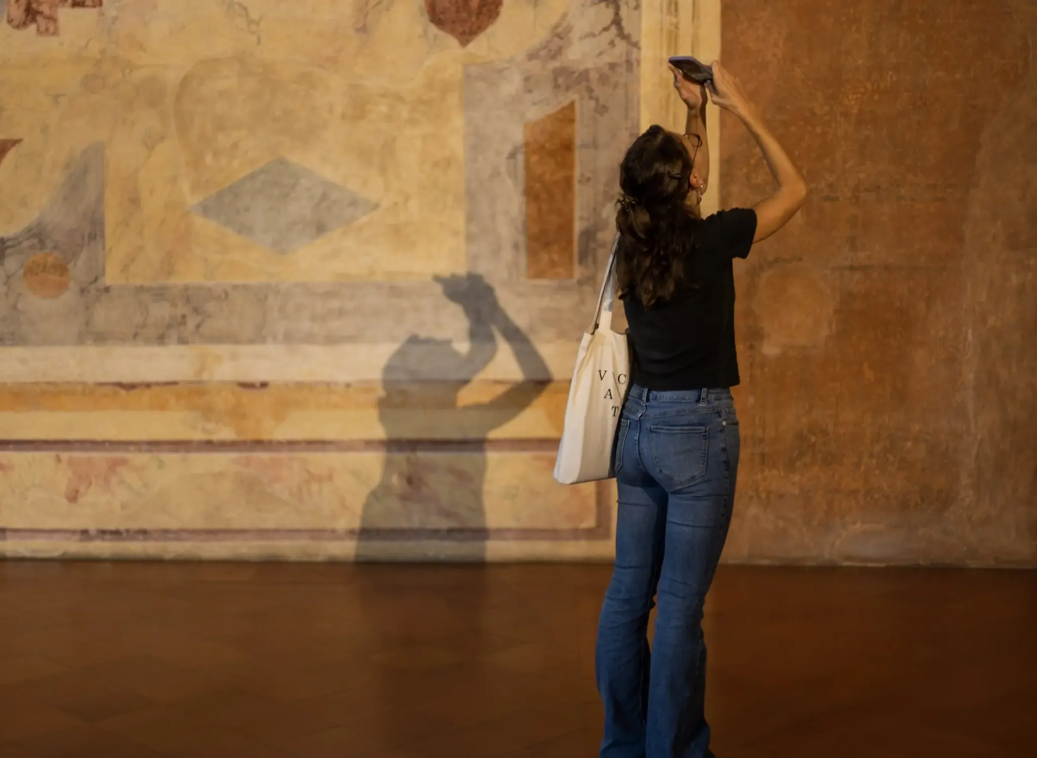 New app with multiple thematic tours