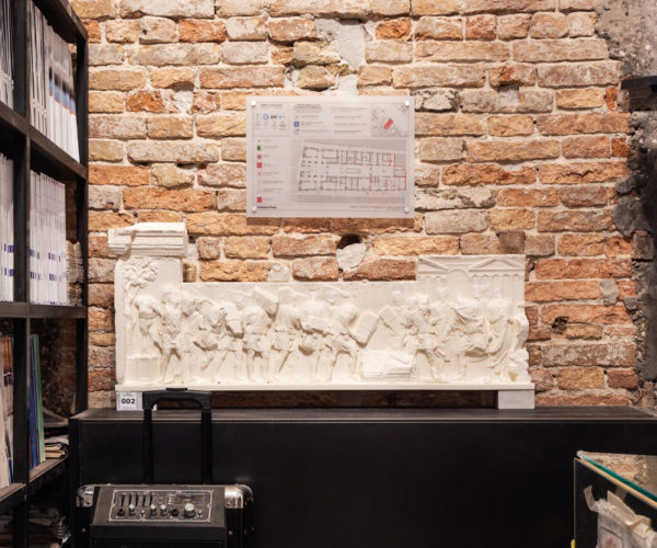 Plutei di Traiano a Fondazione Prada